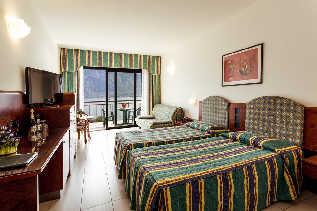 Hotel Ilma Lake Garda Resort Limone sul Garda Dış mekan fotoğraf